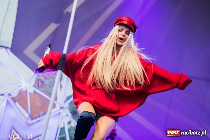 Zdjęcie w galerii na portalu naszraciborz.pl: Wysoka frekwencja i największe hity. Margaret porwała tysiące raciborzan FOTO i WIDEO  wiadomości z regionu