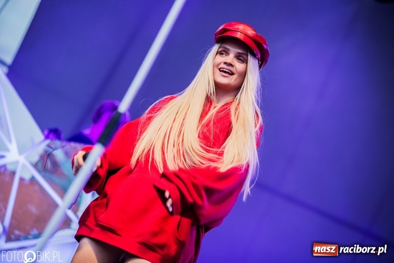 Zdjęcie w galerii na portalu naszraciborz.pl: Wysoka frekwencja i największe hity. Margaret porwała tysiące raciborzan FOTO i WIDEO  wiadomości z regionu