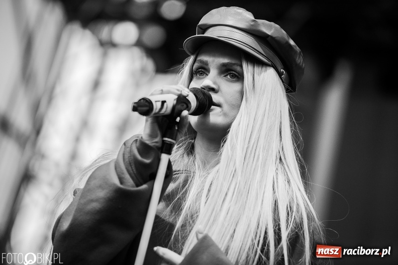 Zdjęcie w galerii na portalu naszraciborz.pl: Wysoka frekwencja i największe hity. Margaret porwała tysiące raciborzan FOTO i WIDEO  wiadomości z regionu