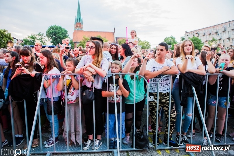 Zdjęcie w galerii na portalu naszraciborz.pl: Wysoka frekwencja i największe hity. Margaret porwała tysiące raciborzan FOTO i WIDEO  wiadomości z regionu
