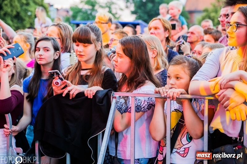 Zdjęcie w galerii na portalu naszraciborz.pl: Wysoka frekwencja i największe hity. Margaret porwała tysiące raciborzan FOTO i WIDEO  wiadomości z regionu