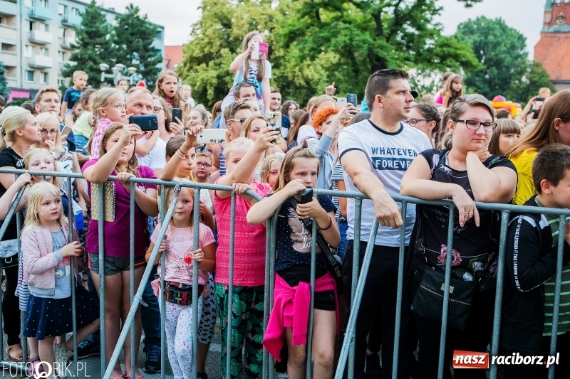 Zdjęcie w galerii na portalu naszraciborz.pl: Wysoka frekwencja i największe hity. Margaret porwała tysiące raciborzan FOTO i WIDEO  wiadomości z regionu