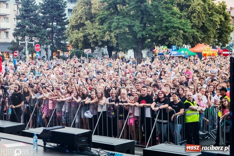 Zdjęcie w galerii na portalu naszraciborz.pl: Wysoka frekwencja i największe hity. Margaret porwała tysiące raciborzan FOTO i WIDEO  wiadomości z regionu