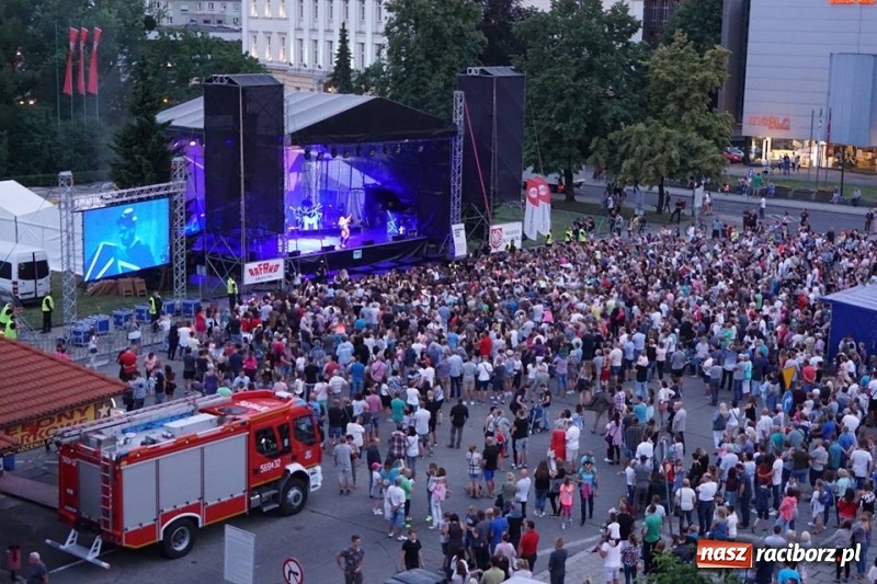 Zdjęcie w galerii na portalu naszraciborz.pl: Wysoka frekwencja i największe hity. Margaret porwała tysiące raciborzan FOTO i WIDEO  wiadomości z regionu