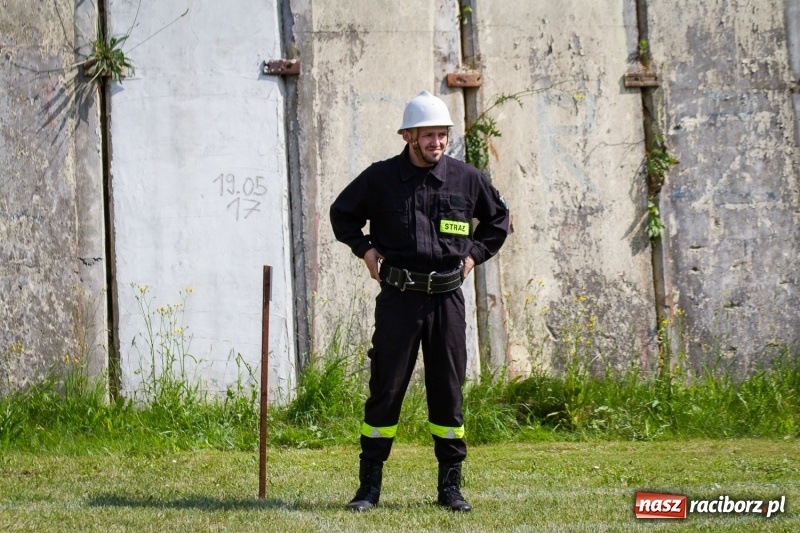 Zdjęcie w galerii na portalu naszraciborz.pl: Złota sekunda. OSP Pogrzebień z pucharem wójta Kornowaca wiadomości z regionu