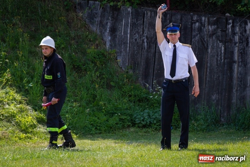 Zdjęcie w galerii na portalu naszraciborz.pl: Złota sekunda. OSP Pogrzebień z pucharem wójta Kornowaca wiadomości z regionu