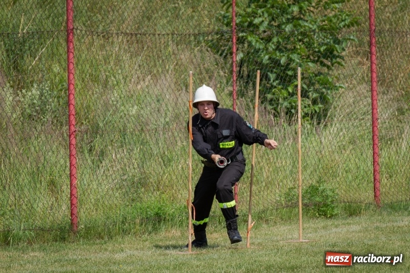 Zdjęcie w galerii na portalu naszraciborz.pl: Złota sekunda. OSP Pogrzebień z pucharem wójta Kornowaca wiadomości z regionu