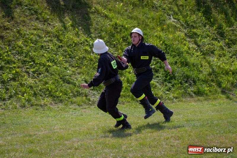 Zdjęcie w galerii na portalu naszraciborz.pl: Złota sekunda. OSP Pogrzebień z pucharem wójta Kornowaca wiadomości z regionu