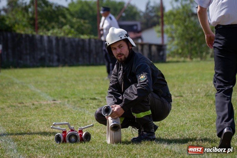 Zdjęcie w galerii na portalu naszraciborz.pl: Złota sekunda. OSP Pogrzebień z pucharem wójta Kornowaca wiadomości z regionu