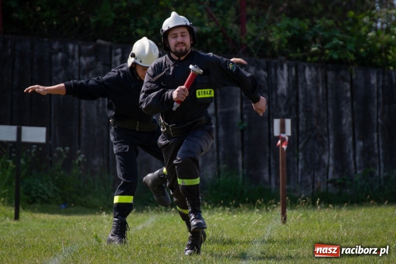 Zdjęcie w galerii na portalu naszraciborz.pl: Złota sekunda. OSP Pogrzebień z pucharem wójta Kornowaca wiadomości z regionu