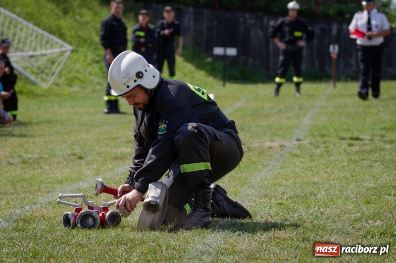 Zdjęcie w galerii na portalu naszraciborz.pl: Złota sekunda. OSP Pogrzebień z pucharem wójta Kornowaca wiadomości z regionu