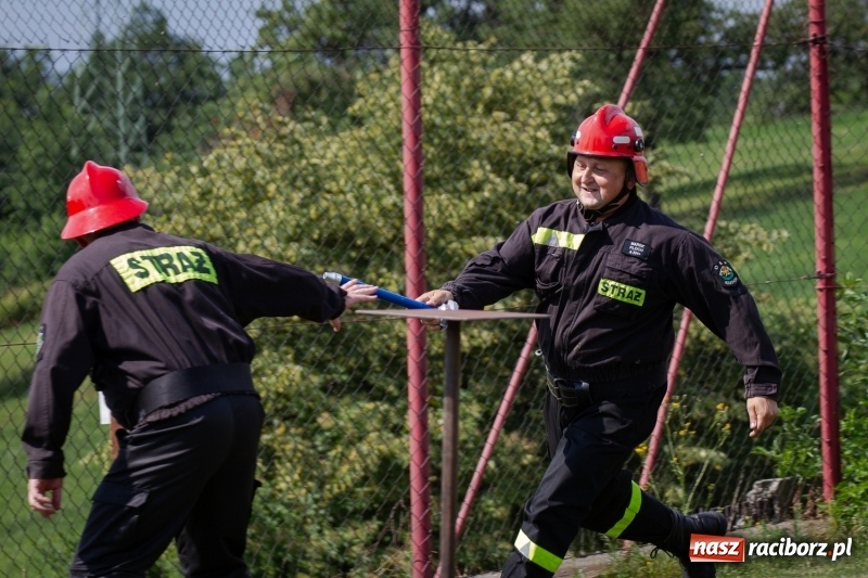 Zdjęcie w galerii na portalu naszraciborz.pl: Złota sekunda. OSP Pogrzebień z pucharem wójta Kornowaca wiadomości z regionu