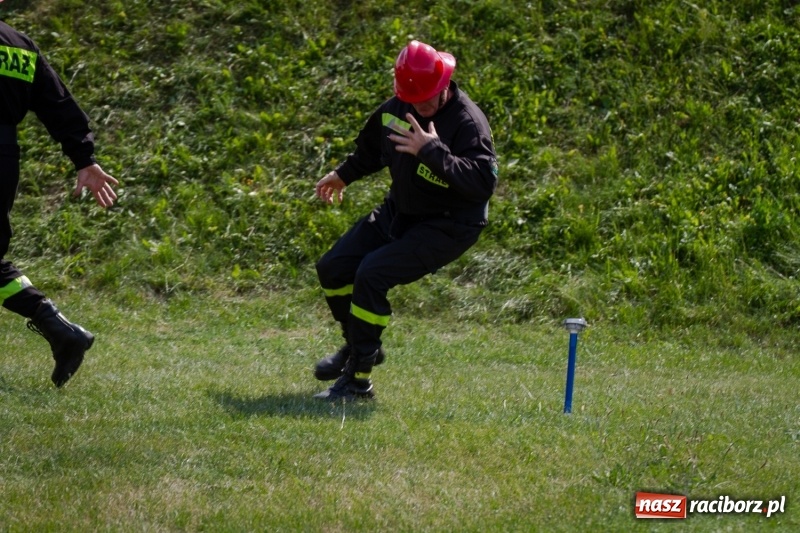 Zdjęcie w galerii na portalu naszraciborz.pl: Złota sekunda. OSP Pogrzebień z pucharem wójta Kornowaca wiadomości z regionu