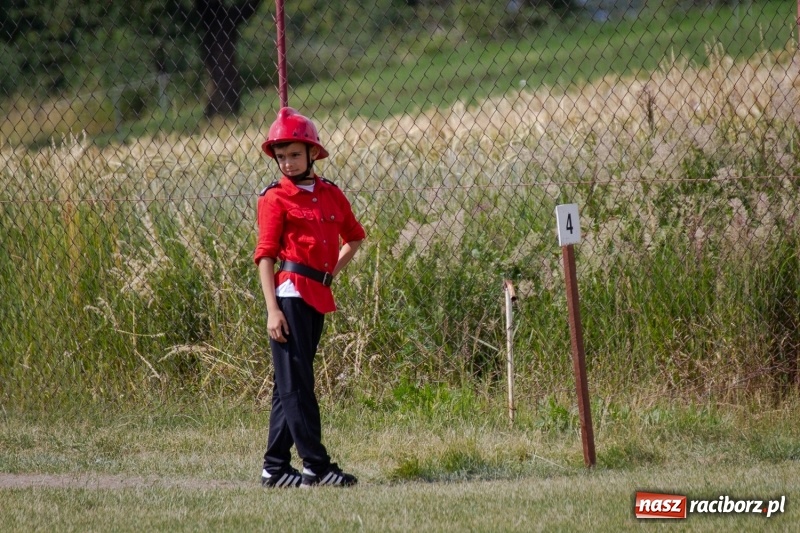 Zdjęcie w galerii na portalu naszraciborz.pl: Złota sekunda. OSP Pogrzebień z pucharem wójta Kornowaca wiadomości z regionu