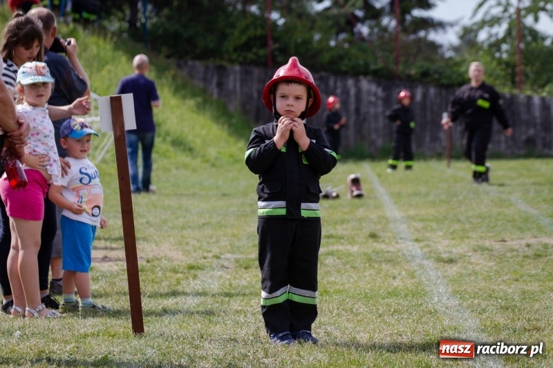 Zdjęcie w galerii na portalu naszraciborz.pl: Złota sekunda. OSP Pogrzebień z pucharem wójta Kornowaca wiadomości z regionu