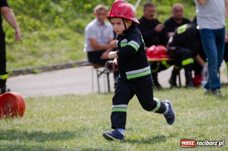 Zdjęcie w galerii na portalu naszraciborz.pl: Złota sekunda. OSP Pogrzebień z pucharem wójta Kornowaca wiadomości z regionu