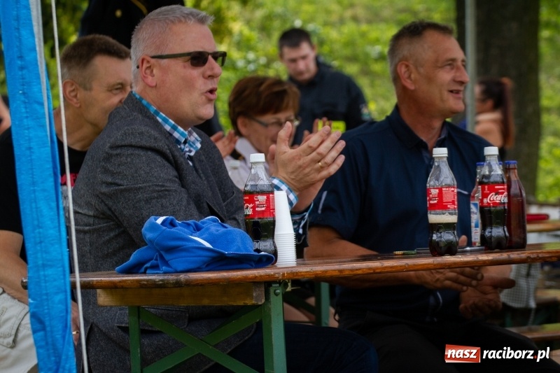 Zdjęcie w galerii na portalu naszraciborz.pl: Złota sekunda. OSP Pogrzebień z pucharem wójta Kornowaca wiadomości z regionu