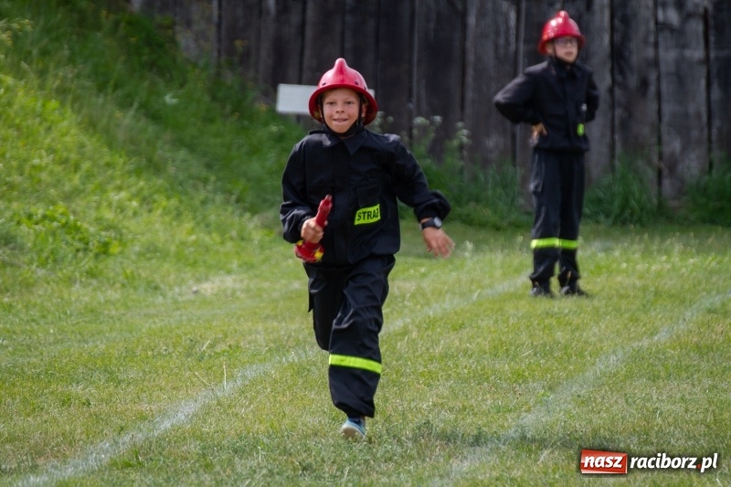 Zdjęcie w galerii na portalu naszraciborz.pl: Złota sekunda. OSP Pogrzebień z pucharem wójta Kornowaca wiadomości z regionu