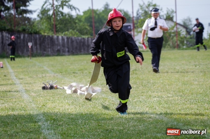 Zdjęcie w galerii na portalu naszraciborz.pl: Złota sekunda. OSP Pogrzebień z pucharem wójta Kornowaca wiadomości z regionu