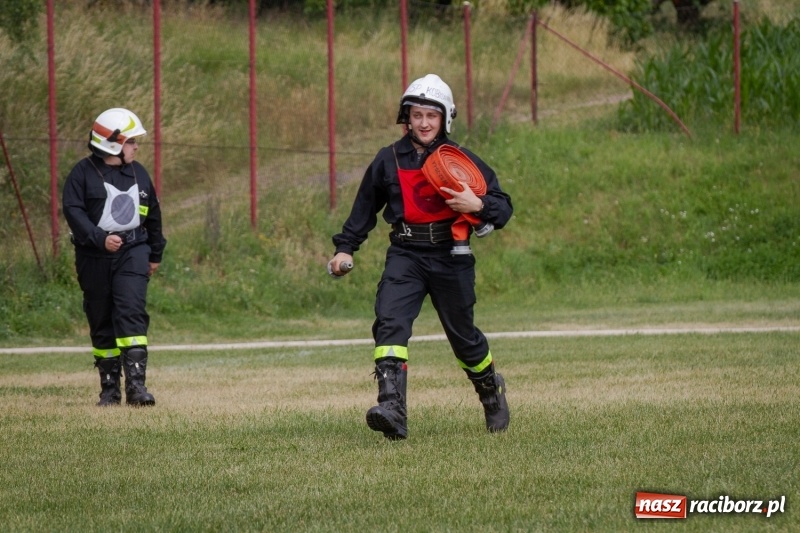 Zdjęcie w galerii na portalu naszraciborz.pl: Złota sekunda. OSP Pogrzebień z pucharem wójta Kornowaca wiadomości z regionu