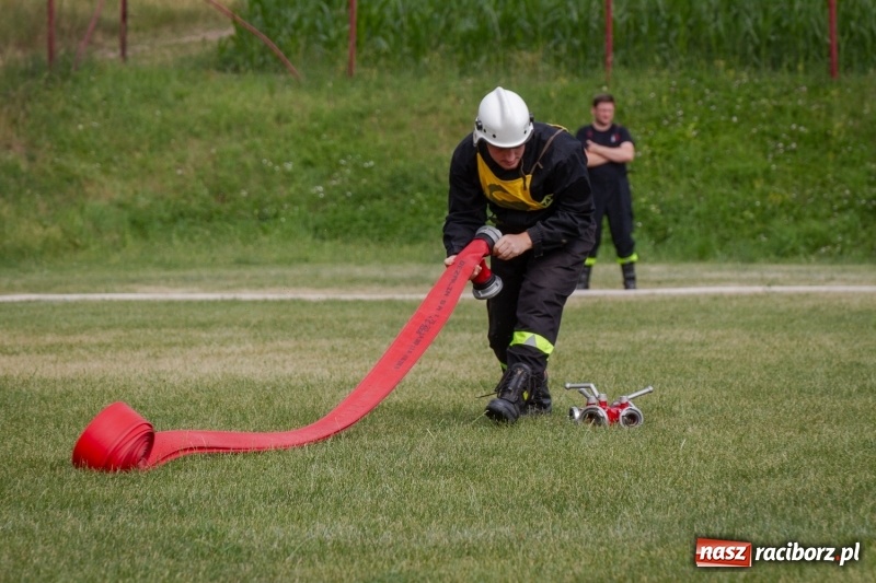 Zdjęcie w galerii na portalu naszraciborz.pl: Złota sekunda. OSP Pogrzebień z pucharem wójta Kornowaca wiadomości z regionu
