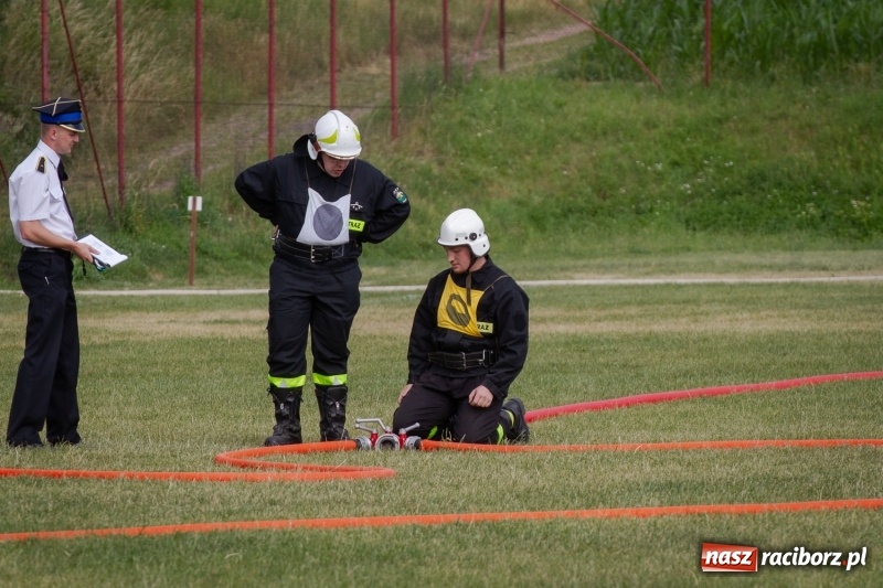 Zdjęcie w galerii na portalu naszraciborz.pl: Złota sekunda. OSP Pogrzebień z pucharem wójta Kornowaca wiadomości z regionu