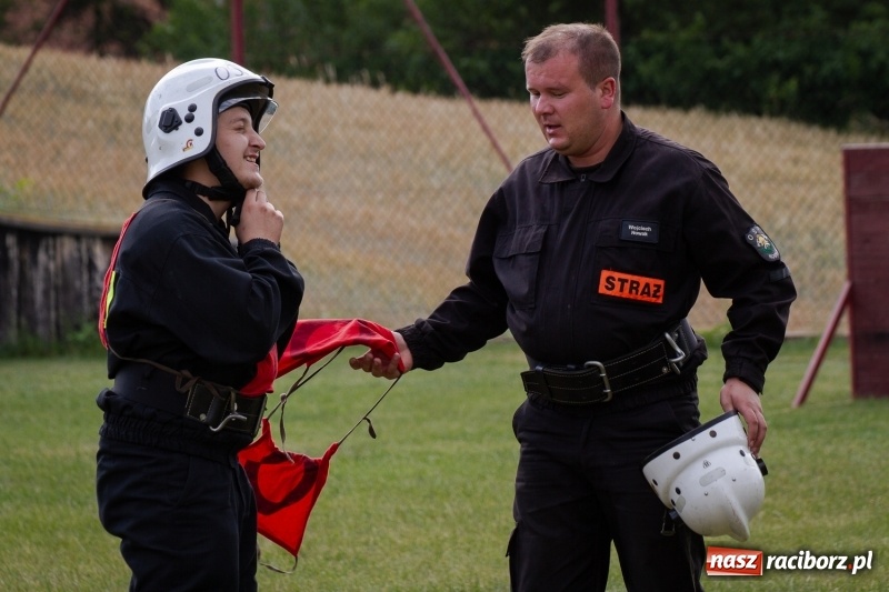 Zdjęcie w galerii na portalu naszraciborz.pl: Złota sekunda. OSP Pogrzebień z pucharem wójta Kornowaca wiadomości z regionu