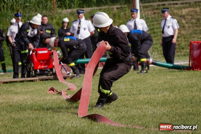 Zdjęcie w galerii na portalu naszraciborz.pl: Złota sekunda. OSP Pogrzebień z pucharem wójta Kornowaca wiadomości z regionu