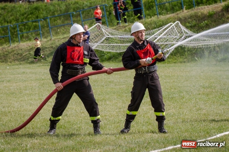 Zdjęcie w galerii na portalu naszraciborz.pl: Złota sekunda. OSP Pogrzebień z pucharem wójta Kornowaca wiadomości z regionu