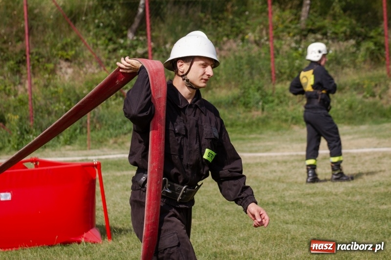 Zdjęcie w galerii na portalu naszraciborz.pl: Złota sekunda. OSP Pogrzebień z pucharem wójta Kornowaca wiadomości z regionu