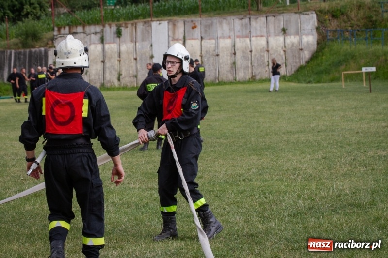 Zdjęcie w galerii na portalu naszraciborz.pl: Złota sekunda. OSP Pogrzebień z pucharem wójta Kornowaca wiadomości z regionu