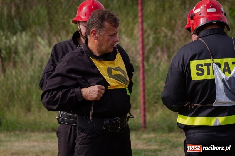 Zdjęcie w galerii na portalu naszraciborz.pl: Złota sekunda. OSP Pogrzebień z pucharem wójta Kornowaca wiadomości z regionu