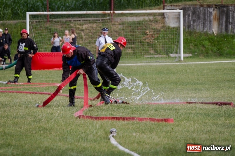 Zdjęcie w galerii na portalu naszraciborz.pl: Złota sekunda. OSP Pogrzebień z pucharem wójta Kornowaca wiadomości z regionu