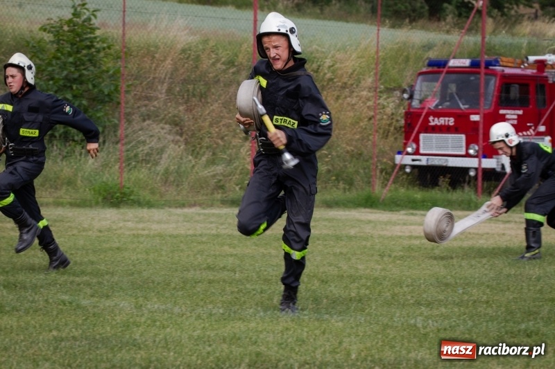 Zdjęcie w galerii na portalu naszraciborz.pl: Złota sekunda. OSP Pogrzebień z pucharem wójta Kornowaca wiadomości z regionu