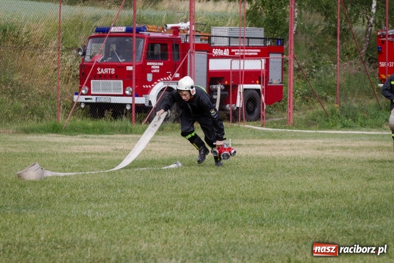Zdjęcie w galerii na portalu naszraciborz.pl: Złota sekunda. OSP Pogrzebień z pucharem wójta Kornowaca wiadomości z regionu