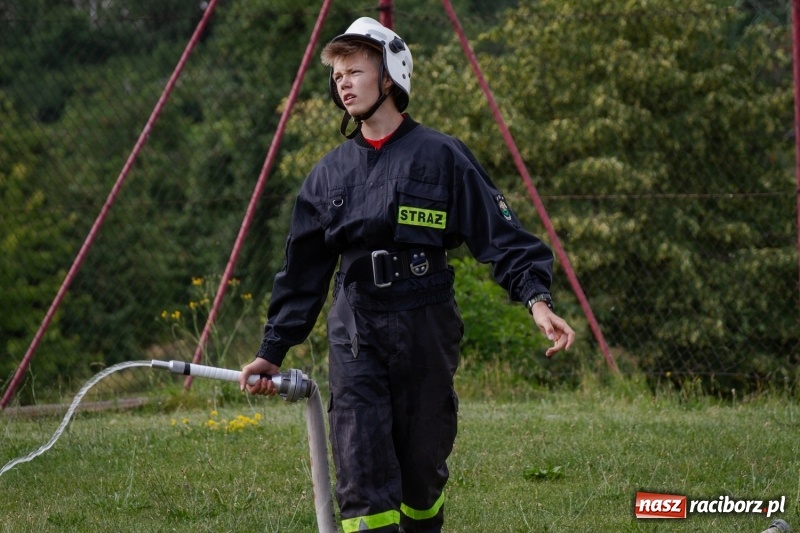 Zdjęcie w galerii na portalu naszraciborz.pl: Złota sekunda. OSP Pogrzebień z pucharem wójta Kornowaca wiadomości z regionu