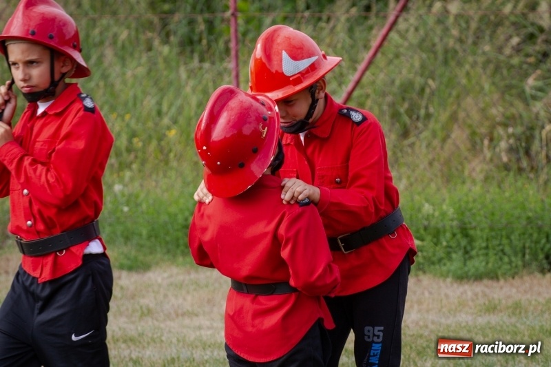 Zdjęcie w galerii na portalu naszraciborz.pl: Złota sekunda. OSP Pogrzebień z pucharem wójta Kornowaca wiadomości z regionu