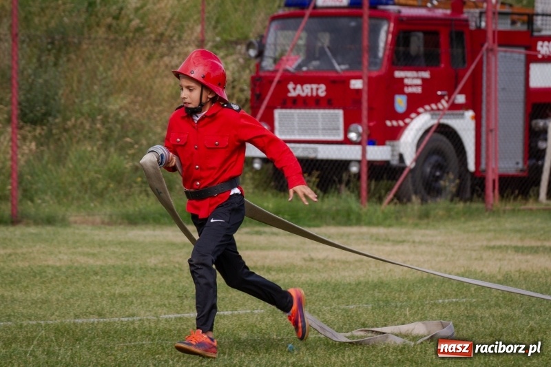 Zdjęcie w galerii na portalu naszraciborz.pl: Złota sekunda. OSP Pogrzebień z pucharem wójta Kornowaca wiadomości z regionu