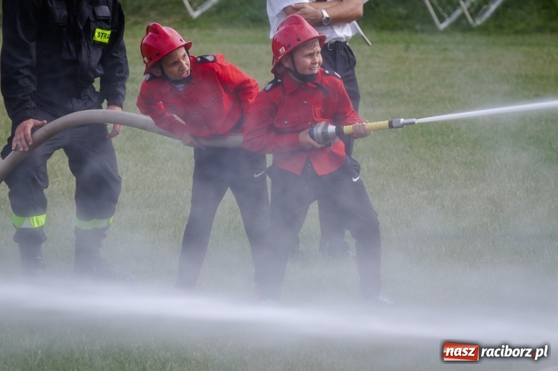 Zdjęcie w galerii na portalu naszraciborz.pl: Złota sekunda. OSP Pogrzebień z pucharem wójta Kornowaca wiadomości z regionu