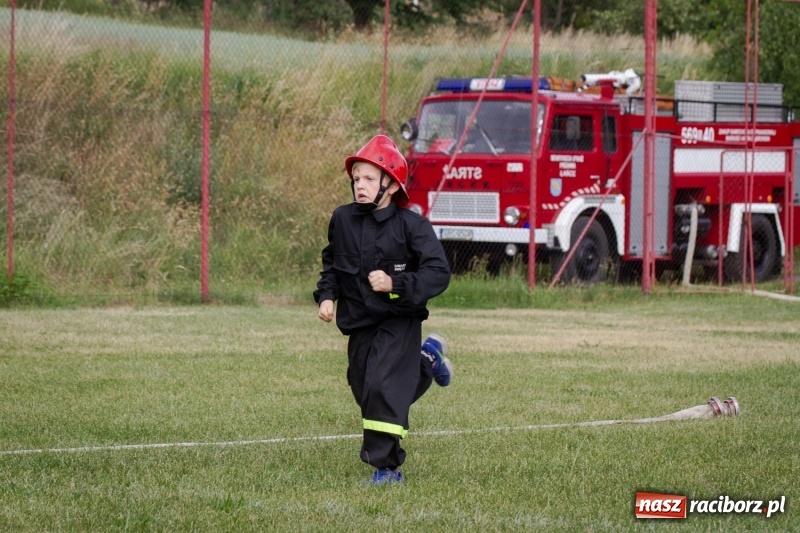 Zdjęcie w galerii na portalu naszraciborz.pl: Złota sekunda. OSP Pogrzebień z pucharem wójta Kornowaca wiadomości z regionu