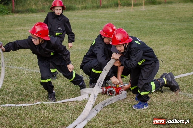 Zdjęcie w galerii na portalu naszraciborz.pl: Złota sekunda. OSP Pogrzebień z pucharem wójta Kornowaca wiadomości z regionu