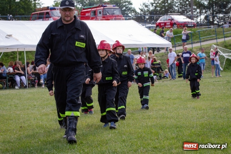 Zdjęcie w galerii na portalu naszraciborz.pl: Złota sekunda. OSP Pogrzebień z pucharem wójta Kornowaca wiadomości z regionu