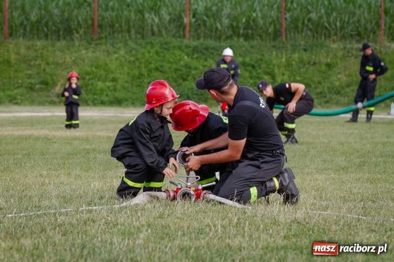 Zdjęcie w galerii na portalu naszraciborz.pl: Złota sekunda. OSP Pogrzebień z pucharem wójta Kornowaca wiadomości z regionu