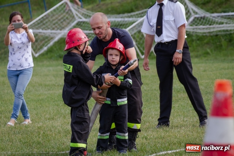 Zdjęcie w galerii na portalu naszraciborz.pl: Złota sekunda. OSP Pogrzebień z pucharem wójta Kornowaca wiadomości z regionu