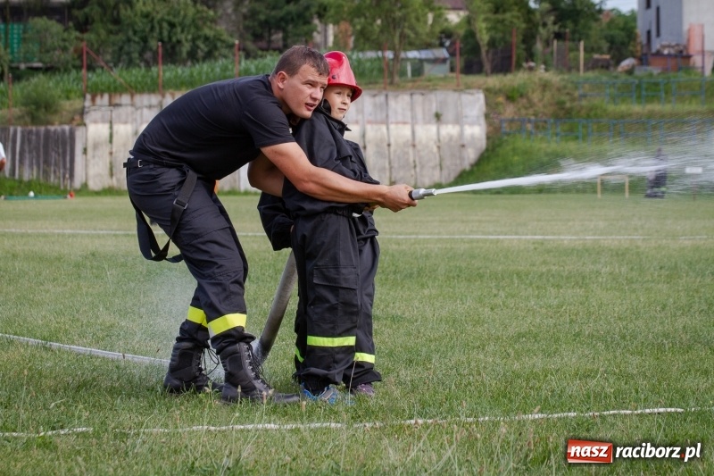 Zdjęcie w galerii na portalu naszraciborz.pl: Złota sekunda. OSP Pogrzebień z pucharem wójta Kornowaca wiadomości z regionu
