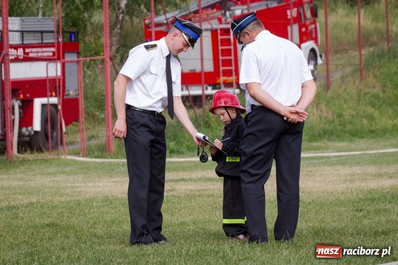 Zdjęcie w galerii na portalu naszraciborz.pl: Złota sekunda. OSP Pogrzebień z pucharem wójta Kornowaca wiadomości z regionu