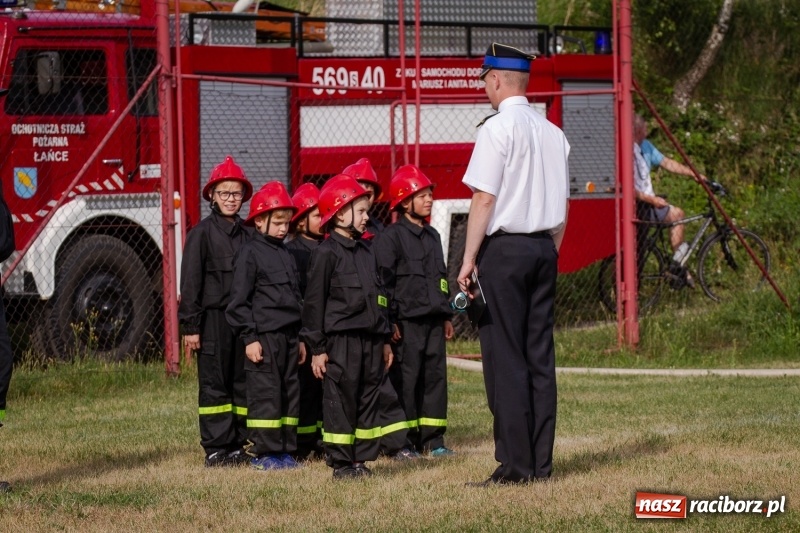 Zdjęcie w galerii na portalu naszraciborz.pl: Złota sekunda. OSP Pogrzebień z pucharem wójta Kornowaca wiadomości z regionu