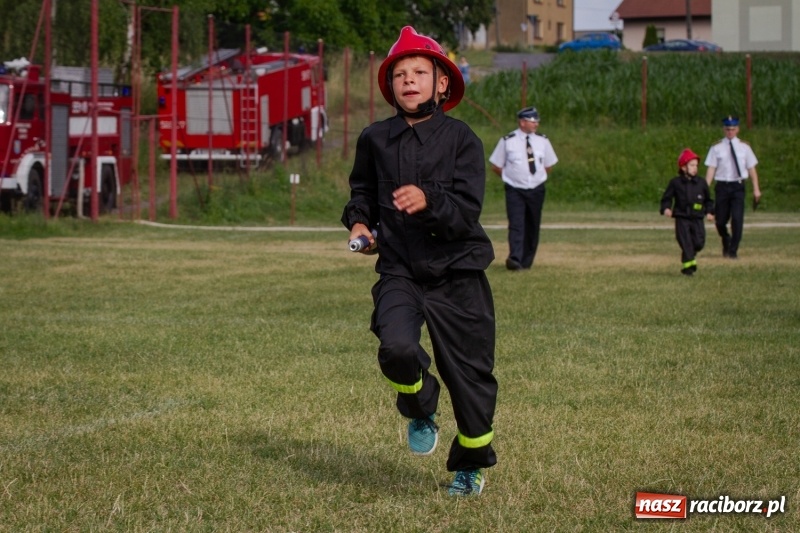 Zdjęcie w galerii na portalu naszraciborz.pl: Złota sekunda. OSP Pogrzebień z pucharem wójta Kornowaca wiadomości z regionu