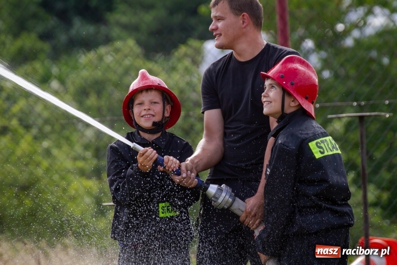 Zdjęcie w galerii na portalu naszraciborz.pl: Złota sekunda. OSP Pogrzebień z pucharem wójta Kornowaca wiadomości z regionu