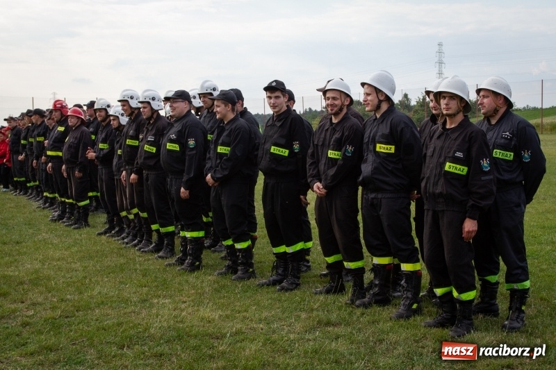 Zdjęcie w galerii na portalu naszraciborz.pl: Złota sekunda. OSP Pogrzebień z pucharem wójta Kornowaca wiadomości z regionu